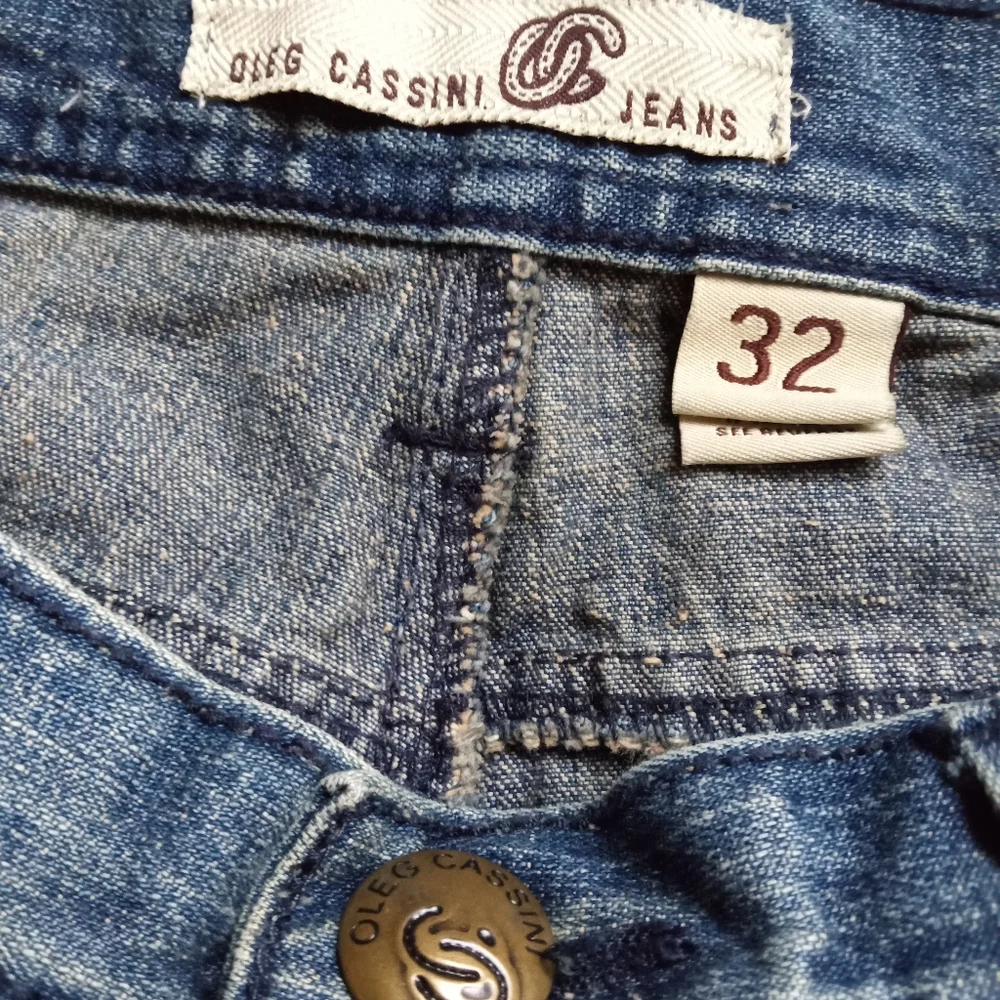 Oleg Cassini jeans with pocket embroidery